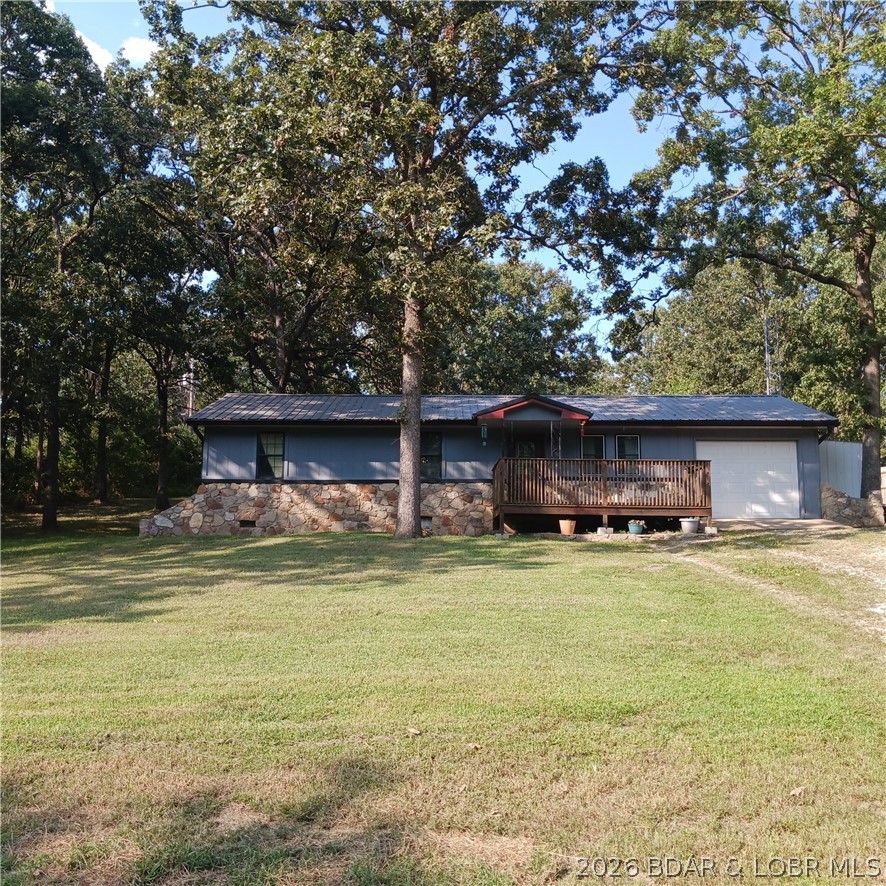 12831 Oak Leaf Drive Property Photo 3