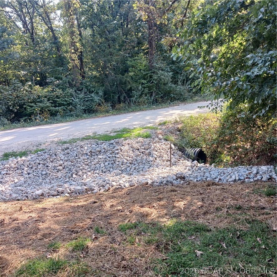 12831 Oak Leaf Drive Property Photo 9