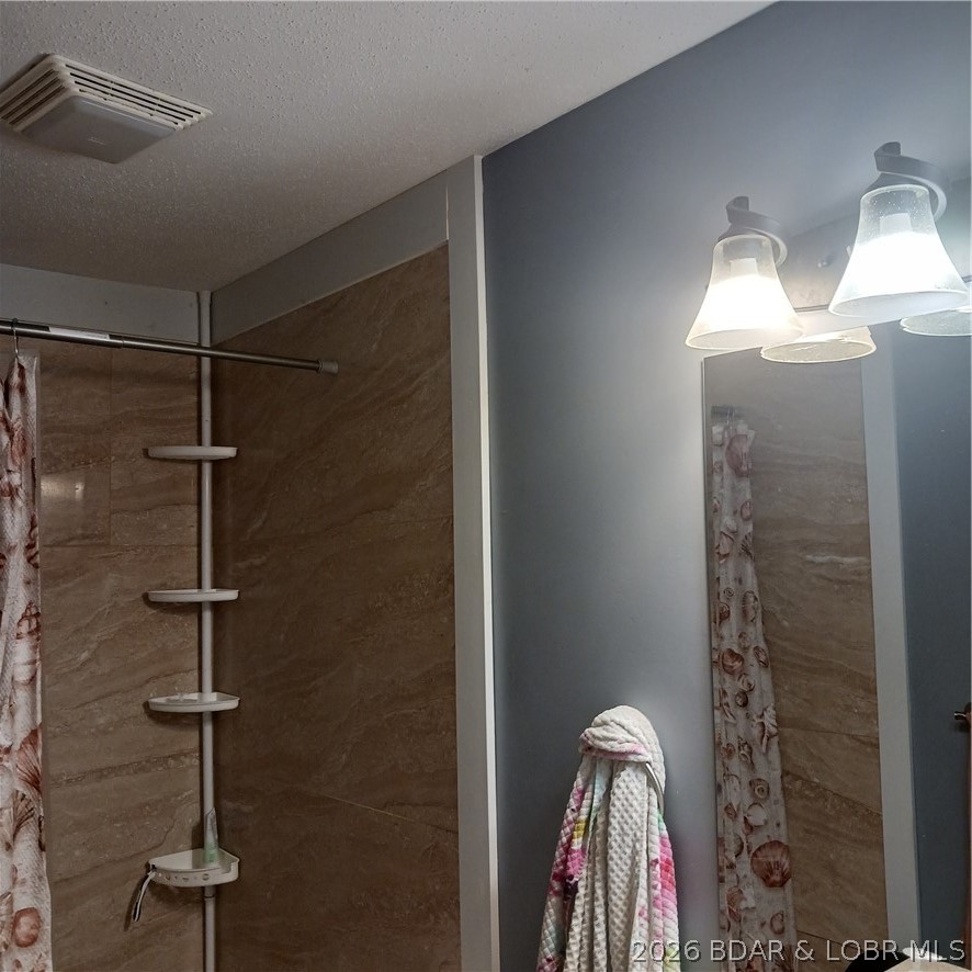 12831 Oak Leaf Drive Property Photo 25