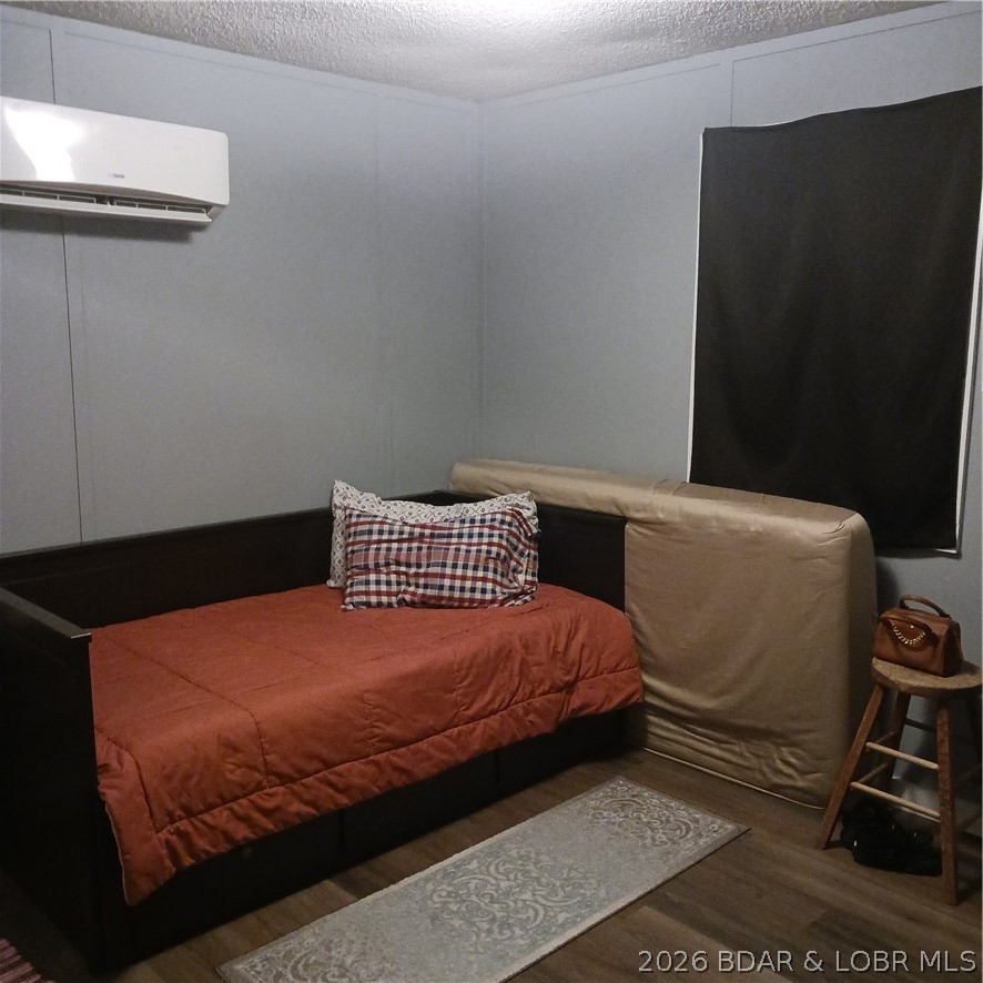 12831 Oak Leaf Drive Property Photo 30
