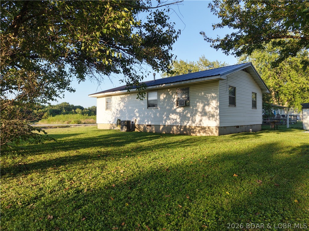 1102 Clay Street Property Photo 3