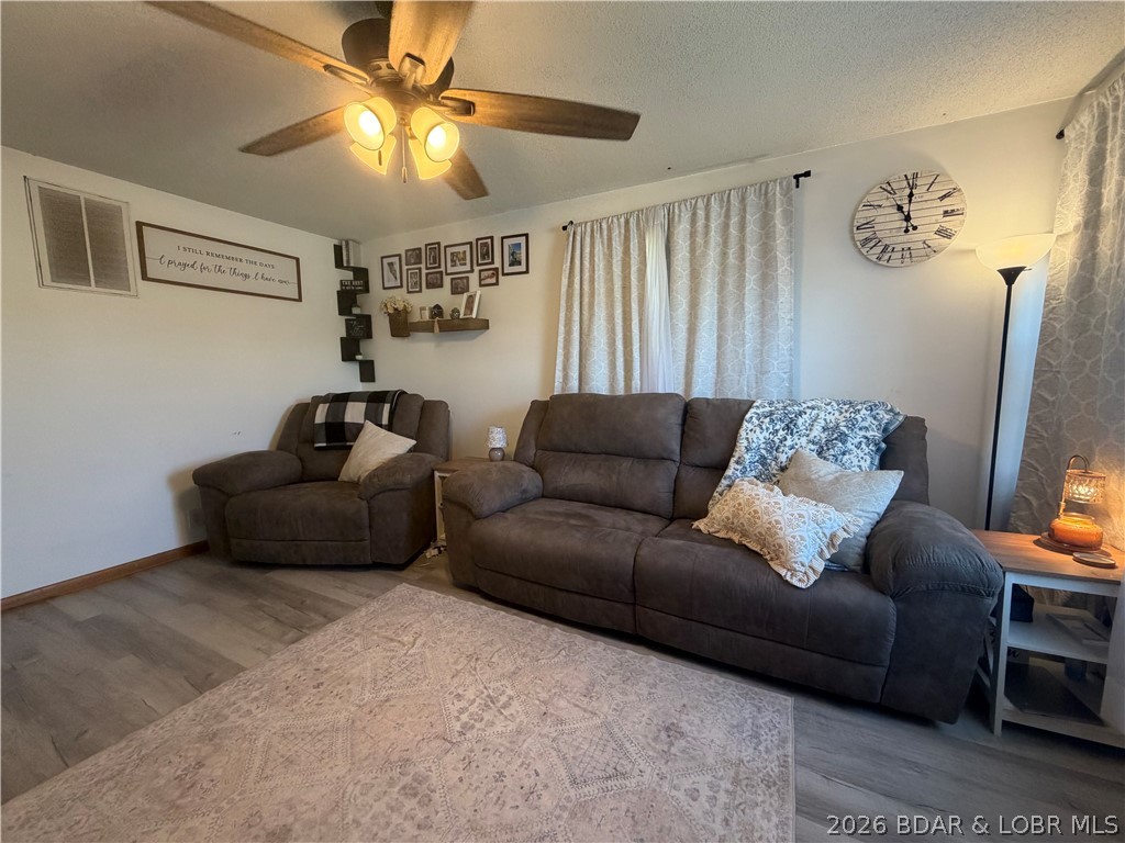 1102 Clay Street Property Photo 5