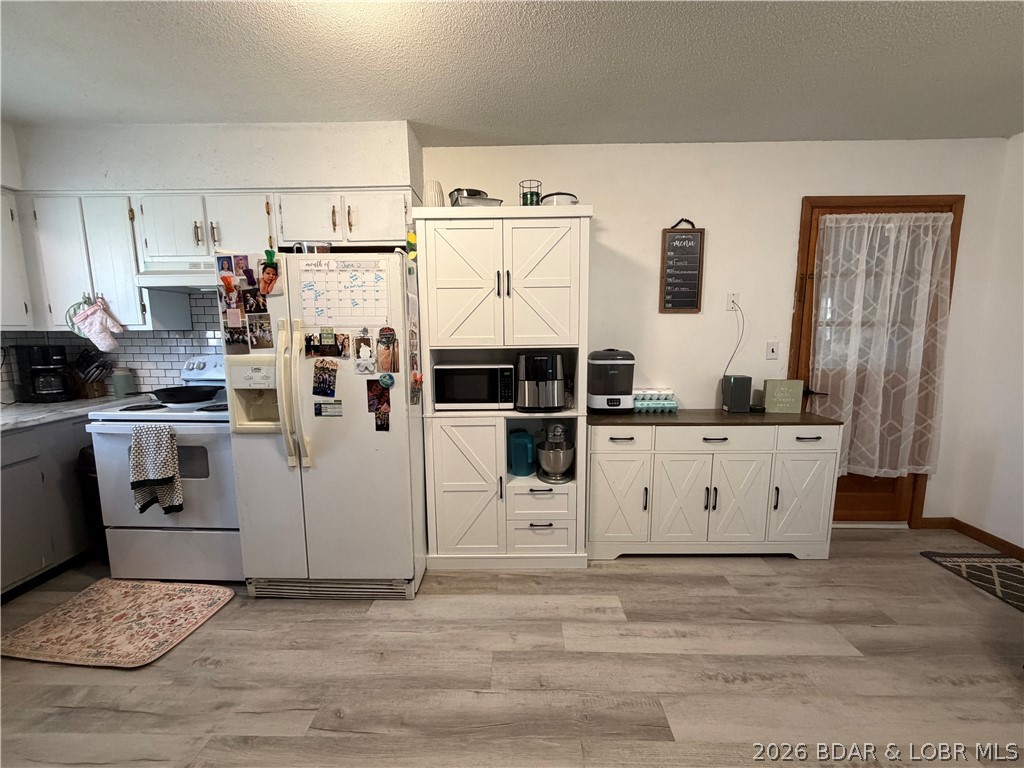 1102 Clay Street Property Photo 10