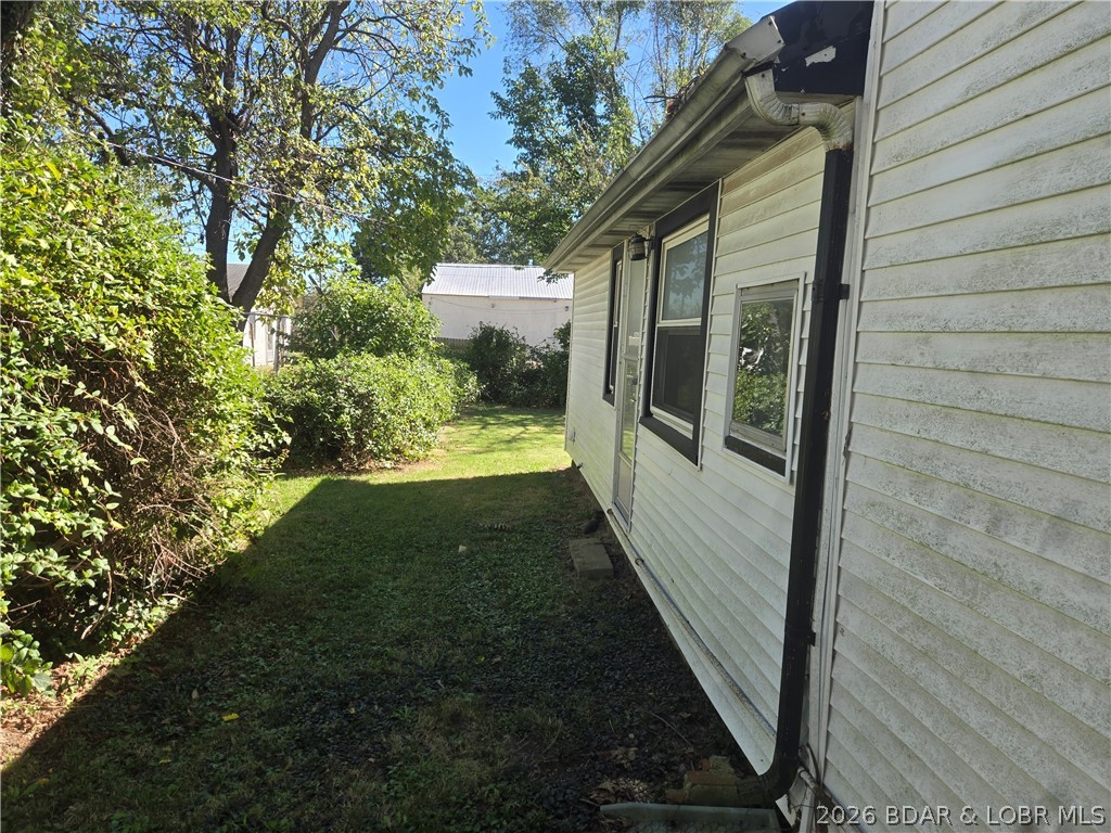 208 Main Property Photo 5