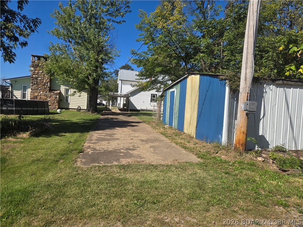 208 Main Property Photo 10