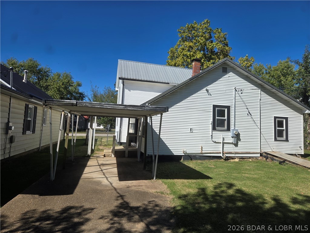 208 Main Property Photo 11