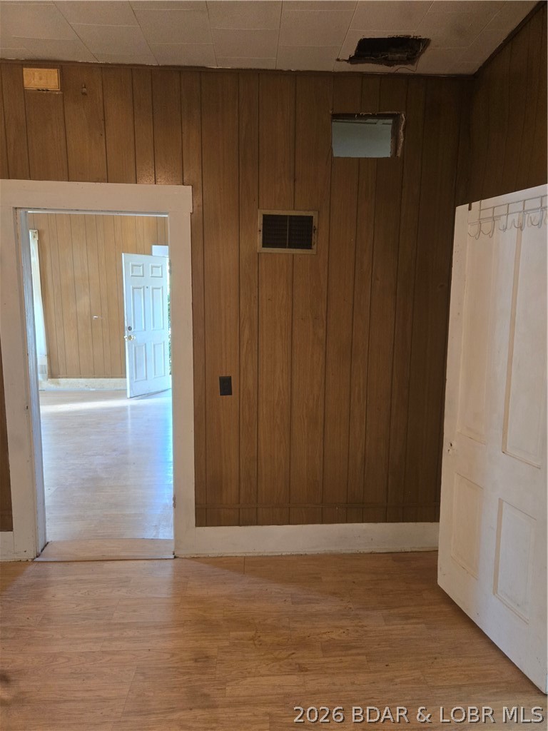208 Main Property Photo 23