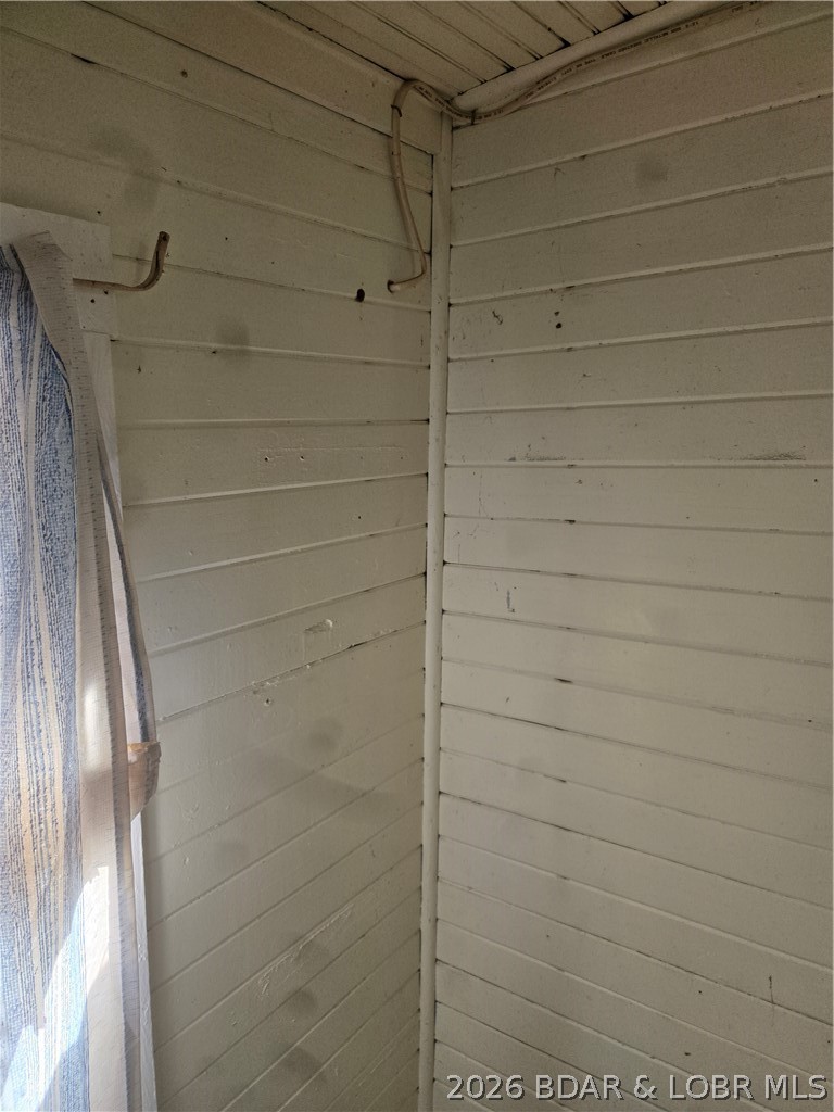 208 Main Property Photo 34
