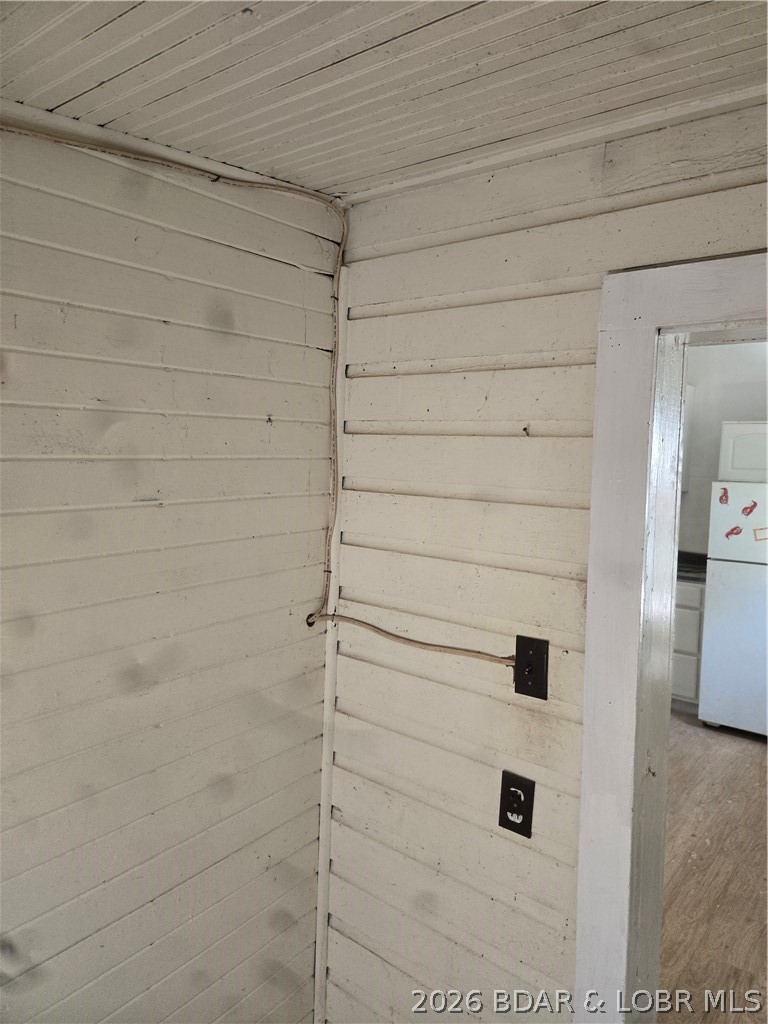 208 Main Property Photo 35