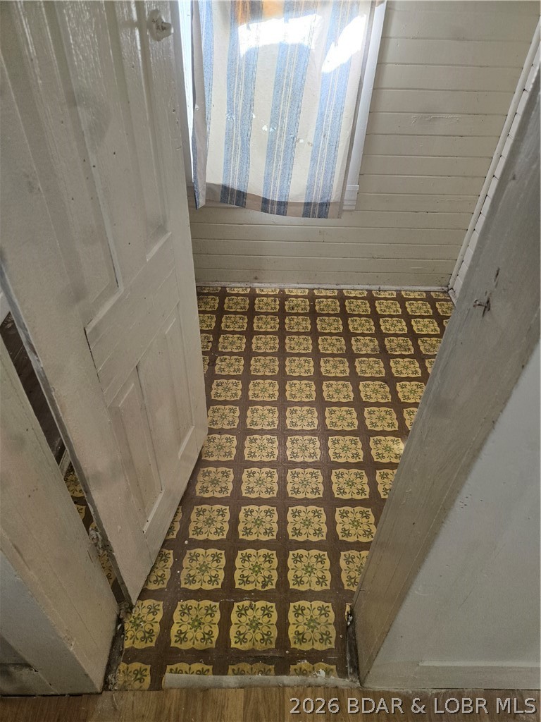 208 Main Property Photo 36