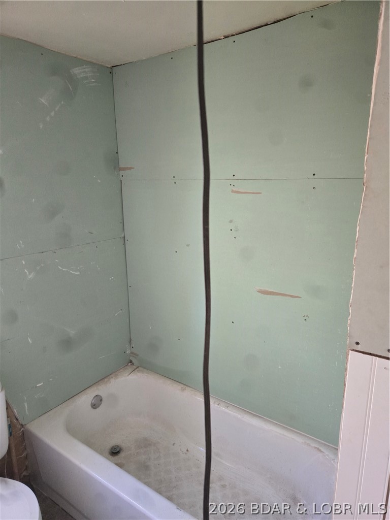 208 Main Property Photo 42
