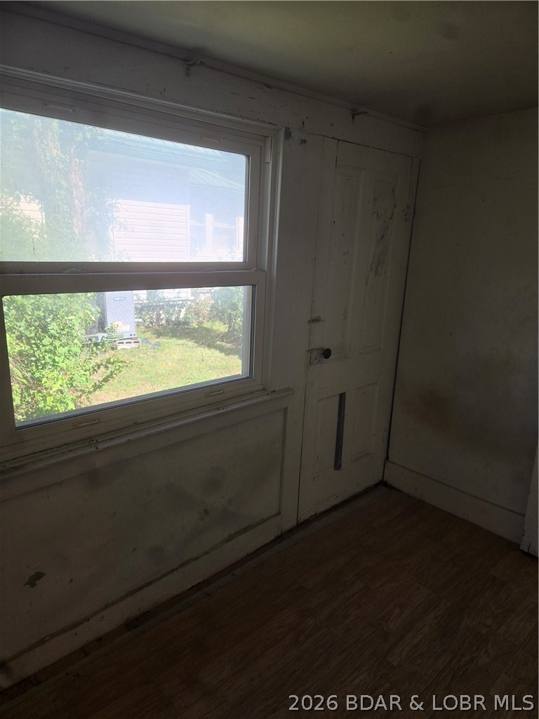208 Main Property Photo 48