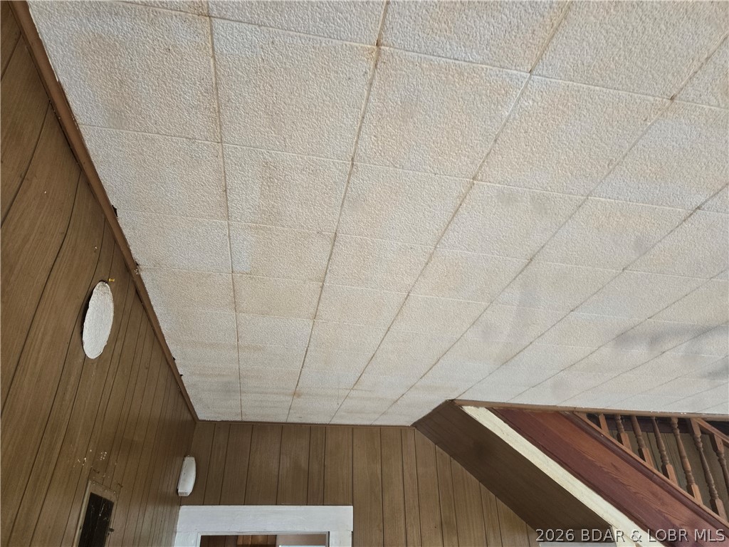 208 Main Property Photo 60