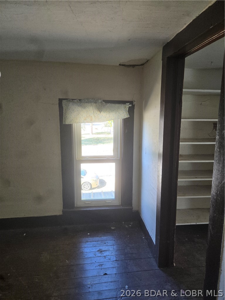 208 Main Property Photo 82