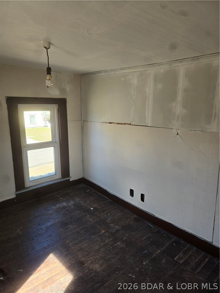 208 Main Property Photo 88