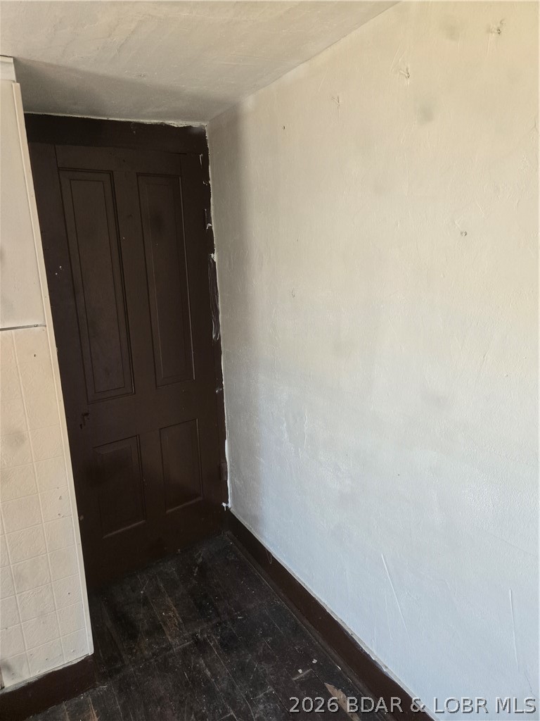 208 Main Property Photo 90