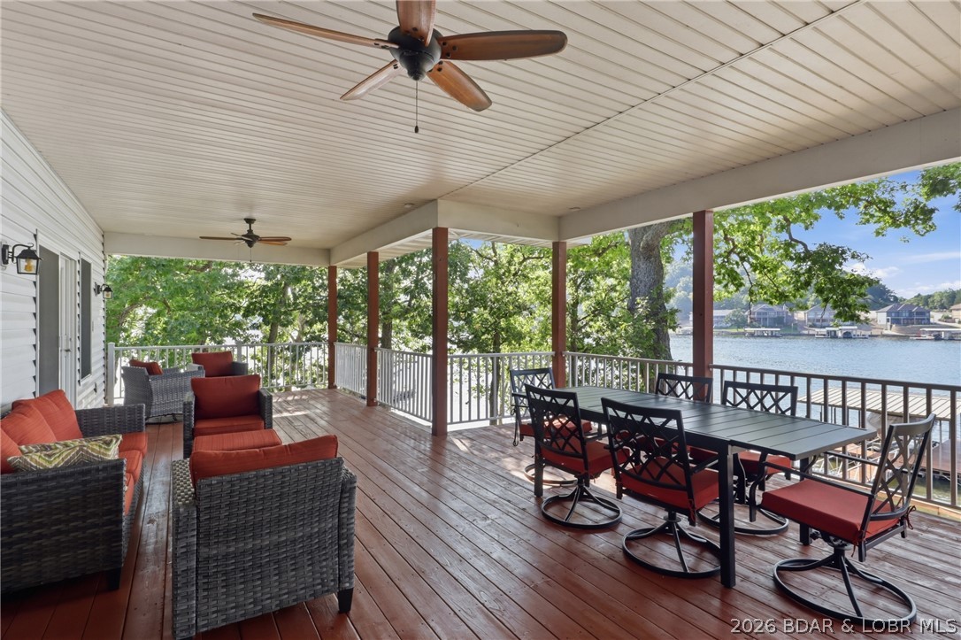 709 Swaying Oak Drive Property Photo 4