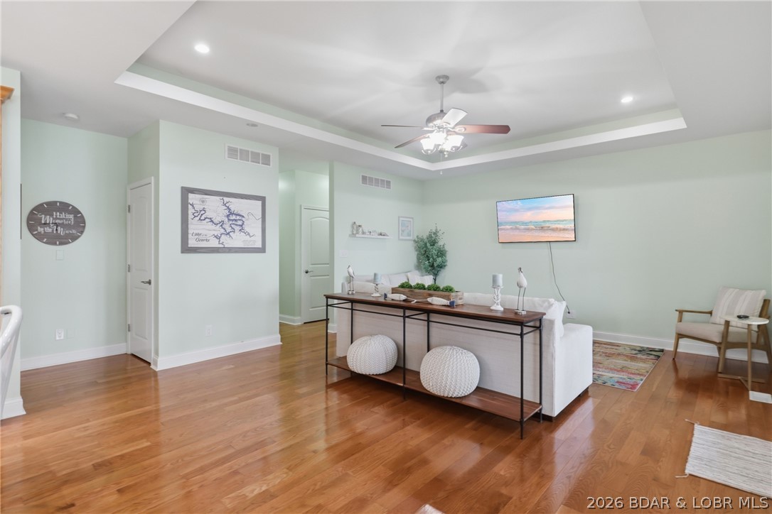 709 Swaying Oak Drive Property Photo 17