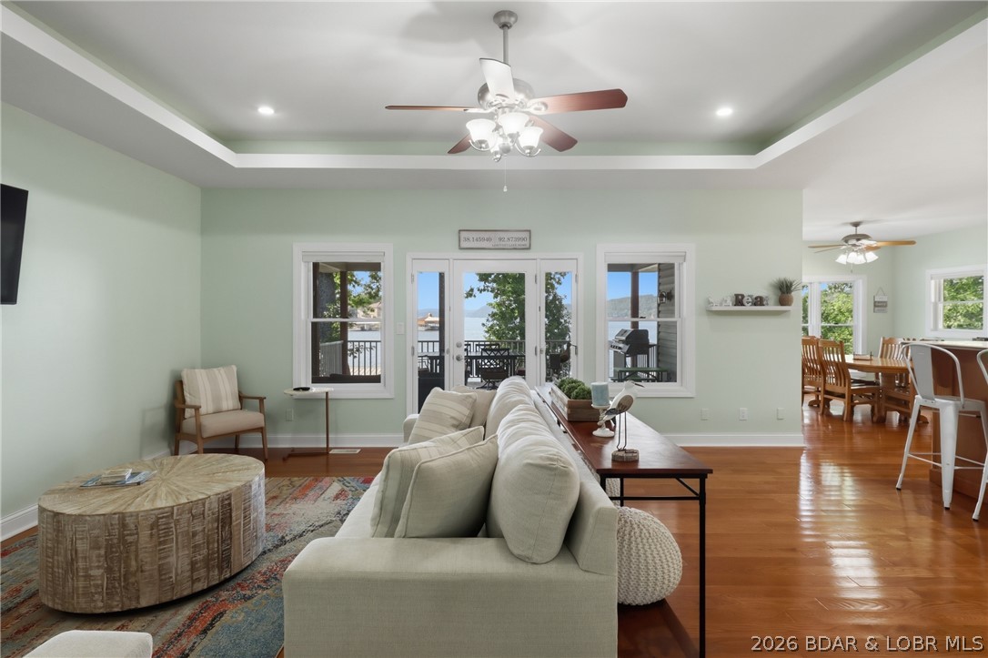 709 Swaying Oak Drive Property Photo 18