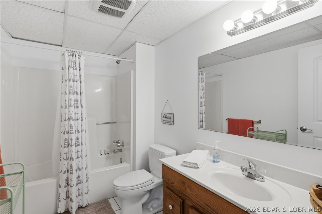 709 Swaying Oak Drive Property Photo 32