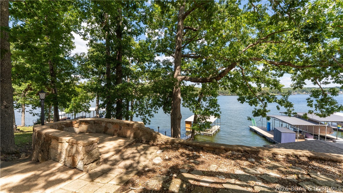 432 Pleasant Valley Drive Property Photo 3