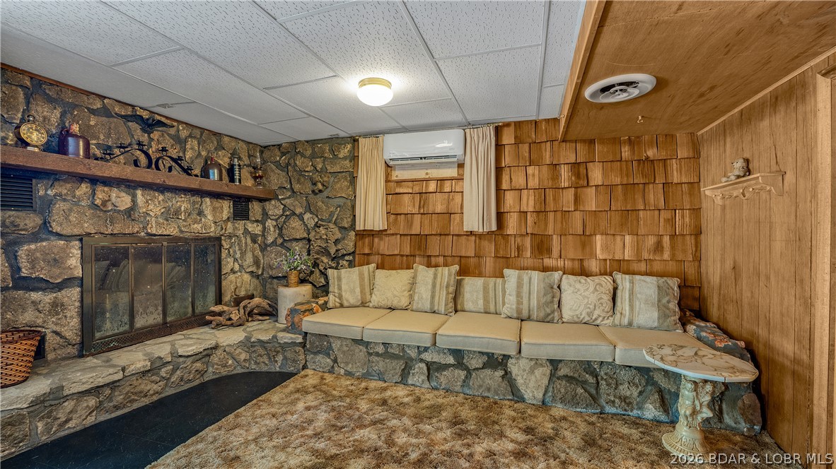 432 Pleasant Valley Drive Property Photo 9