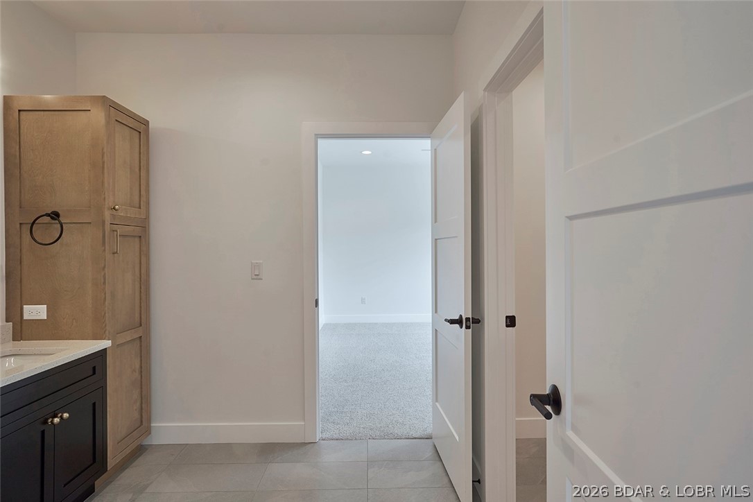5543 Deephaven Lane Property Photo 30