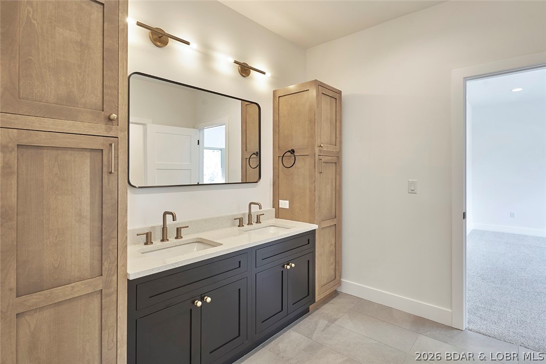 5543 Deephaven Lane Property Photo 31