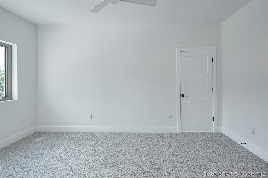 5543 Deephaven Lane Property Photo 32