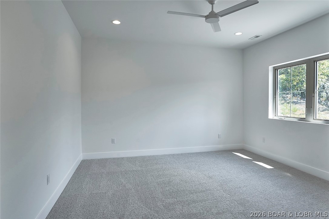 5543 Deephaven Lane Property Photo 35