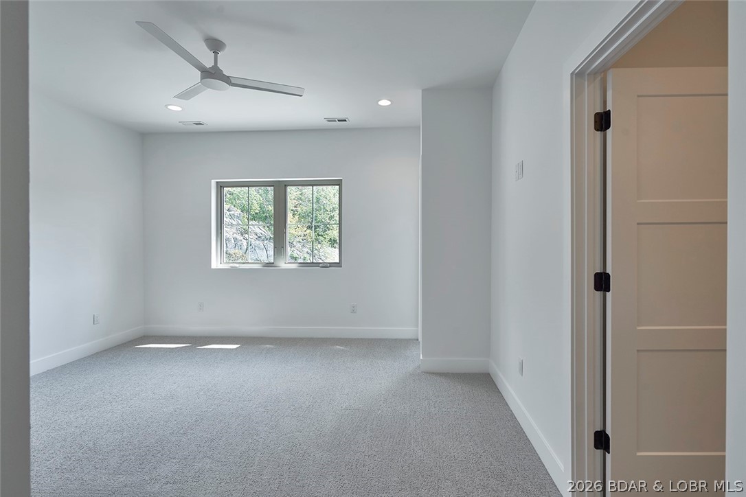 5543 Deephaven Lane Property Photo 36
