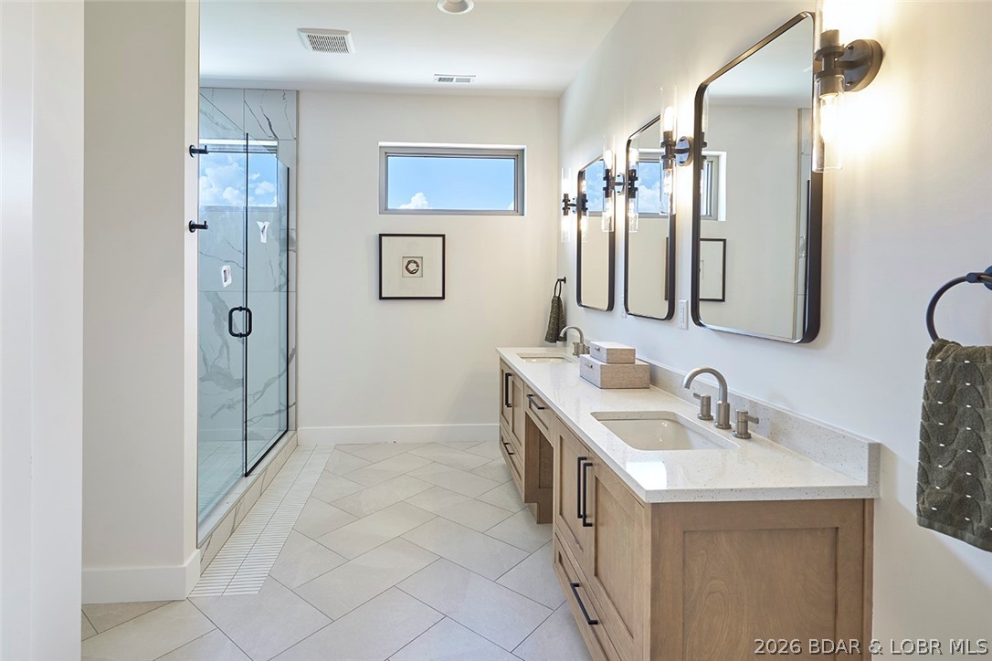 5543 Deephaven Lane Property Photo 43