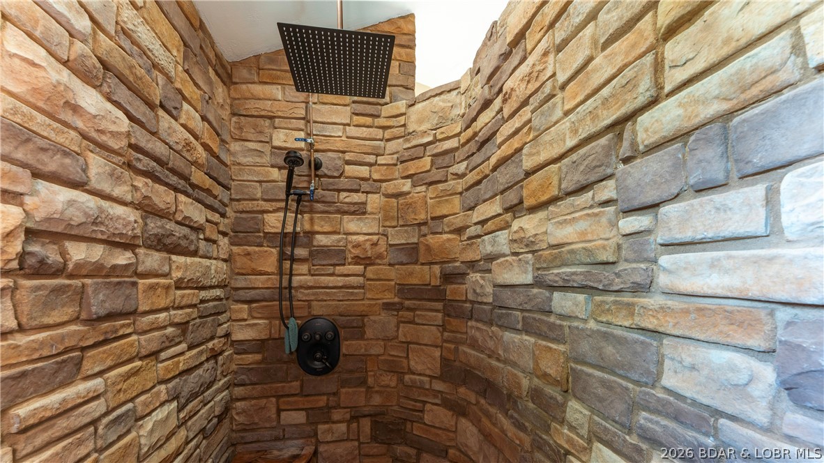 864 Eagle Drive Property Photo 30