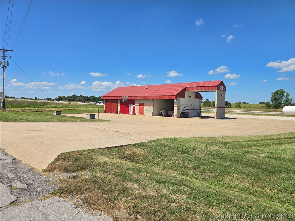 10512-10518 Old Highway 54