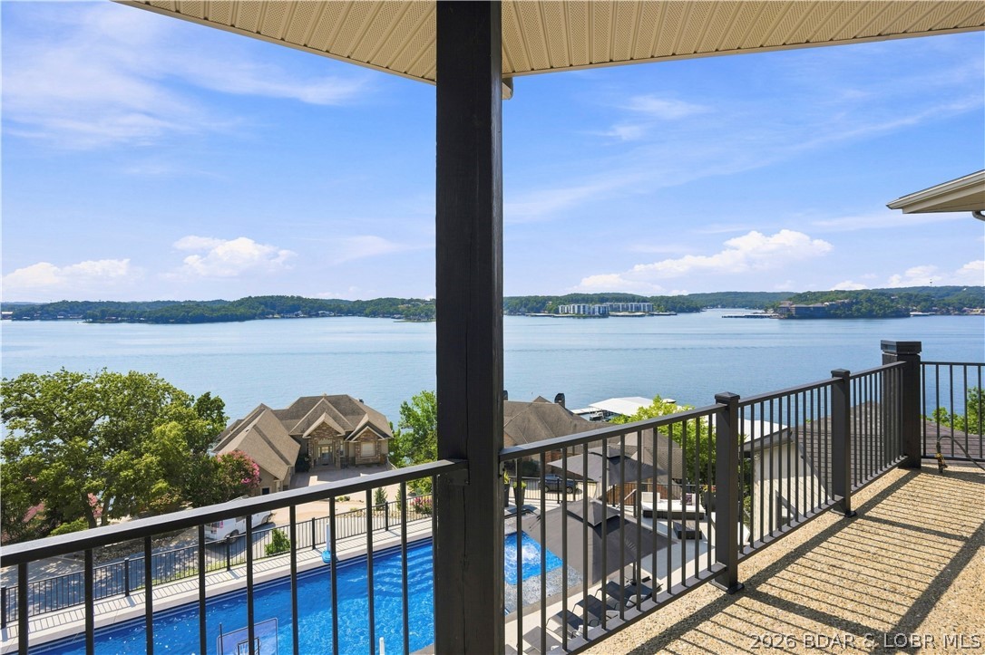 1104 Beacon Pointe Circle Property Photo 18