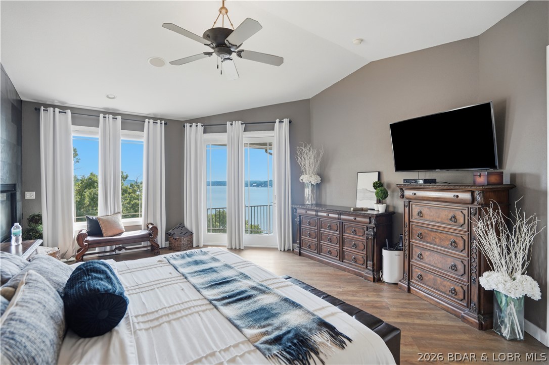 1104 Beacon Pointe Circle Property Photo 23