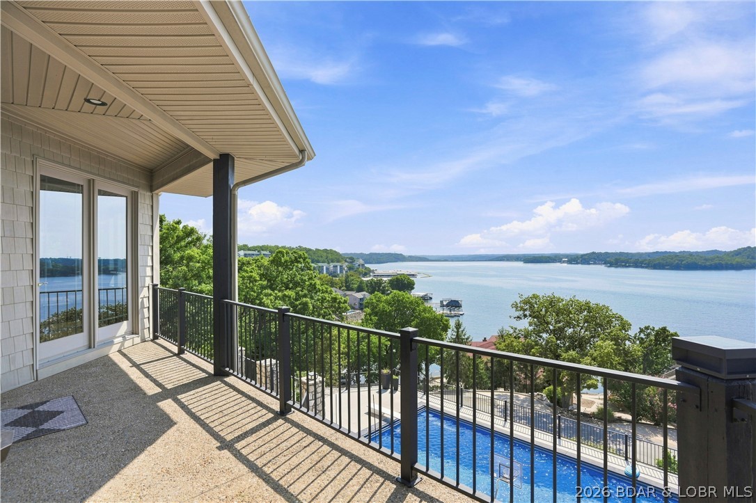 1104 Beacon Pointe Circle Property Photo 33