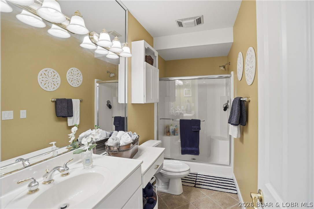 1104 Beacon Pointe Circle Property Photo 46