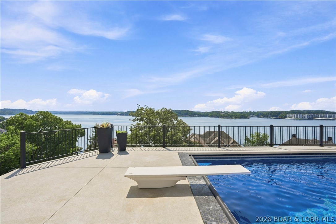 1104 Beacon Pointe Circle Property Photo 58