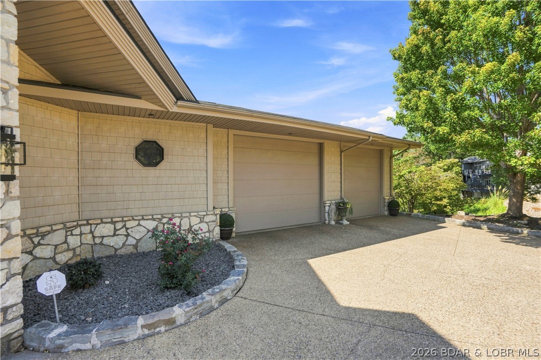 1104 Beacon Pointe Circle Property Photo 80