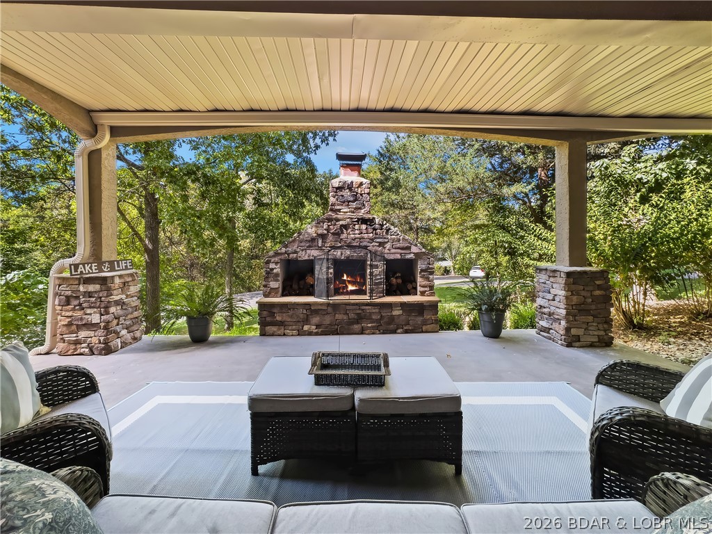 302 Country Ridge Drive Property Photo 1