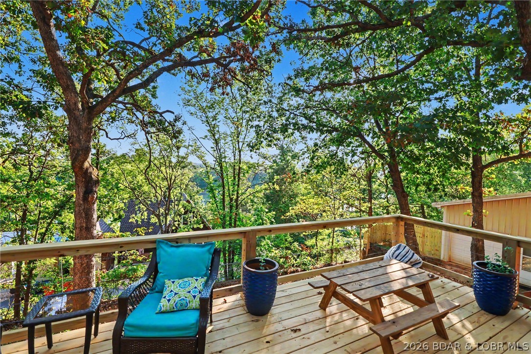 25211 Waterview Lane Property Photo 6