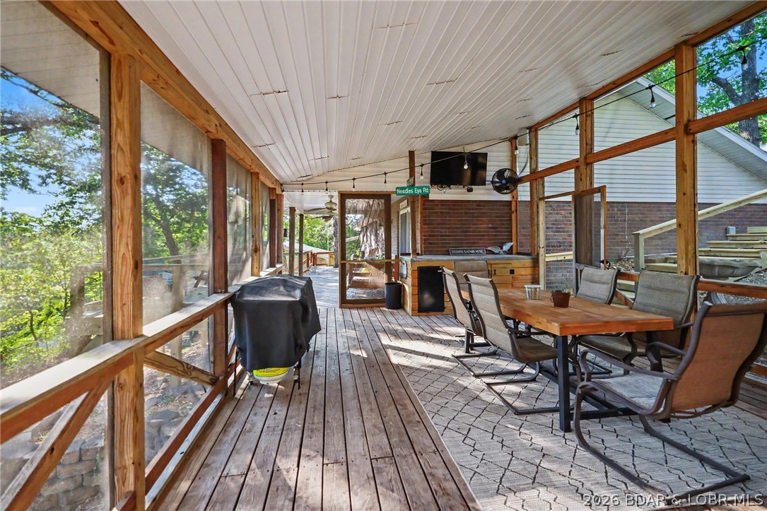 25211 Waterview Lane Property Photo 7