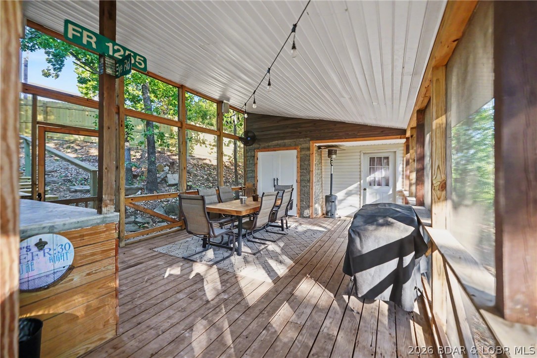 25211 Waterview Lane Property Photo 8