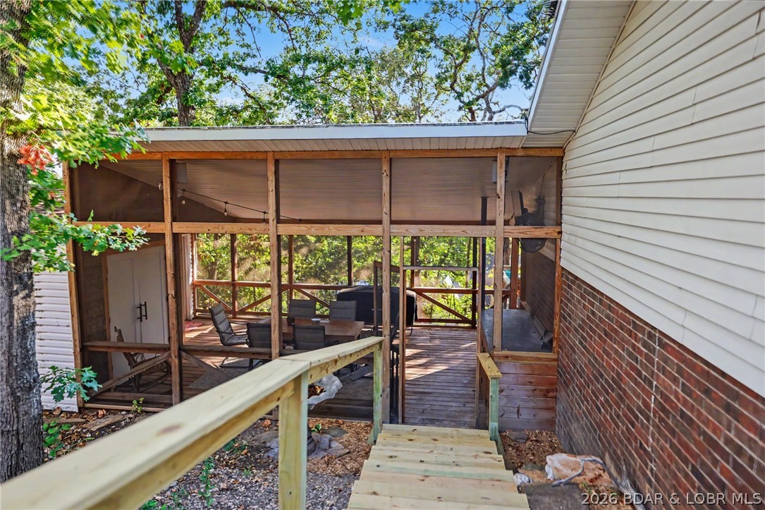25211 Waterview Lane Property Photo 17