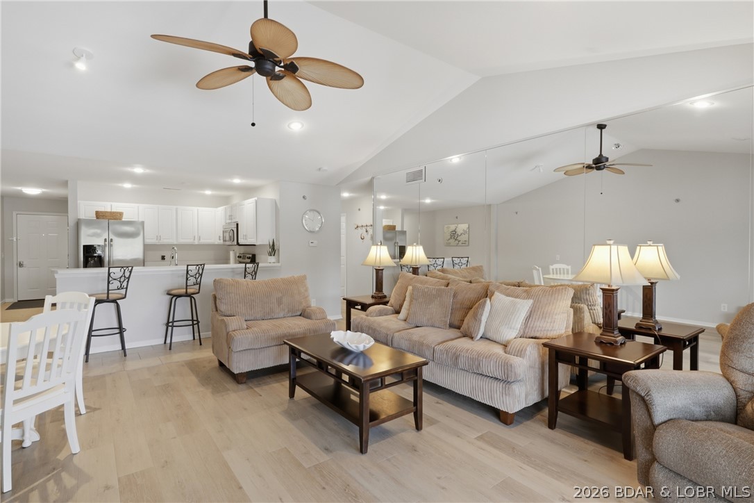 770 Pershing Drive 5a Property Photo 12