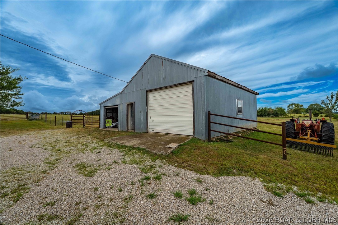 7450 State Hwy 7 Property Photo 5