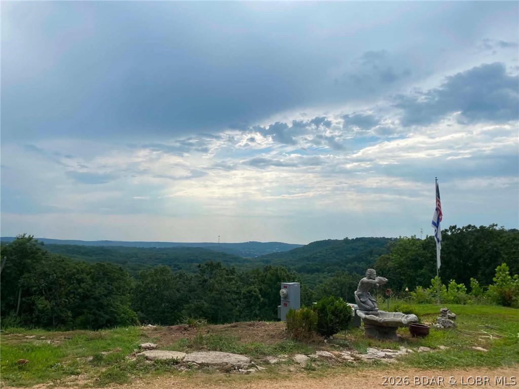 899 Panoramic Drive Property Photo 3