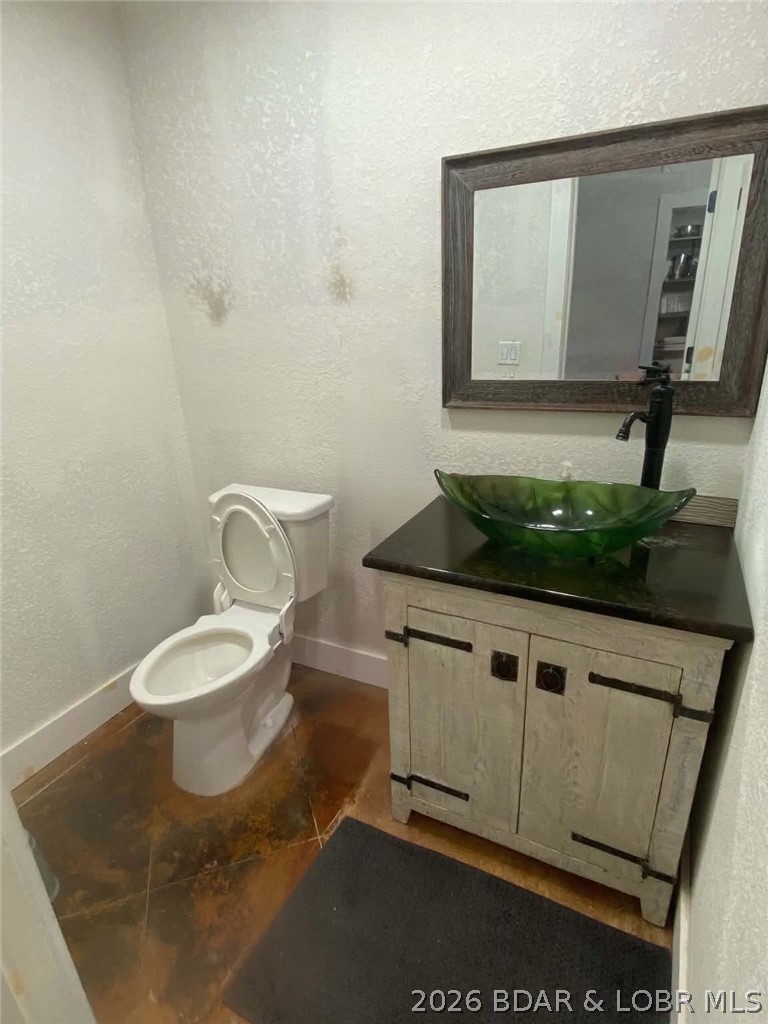 899 Panoramic Drive Property Photo 9
