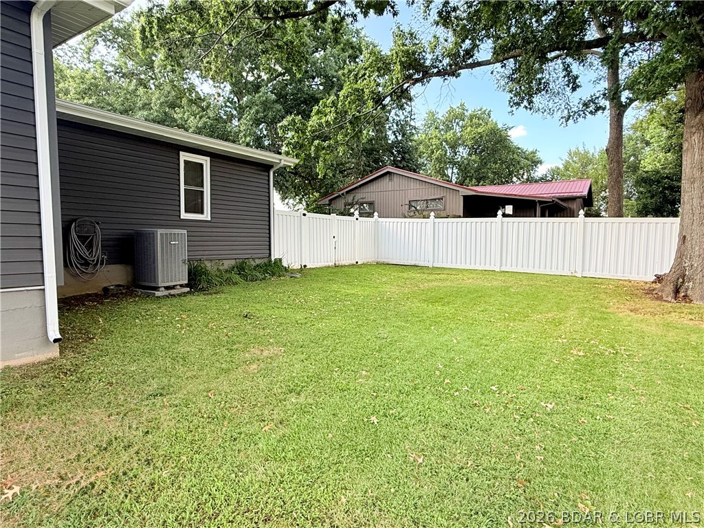 108 Gerhart Property Photo 37
